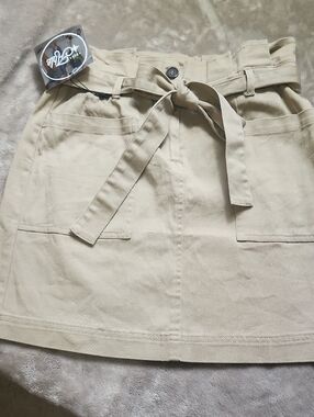Blu Pepper Beige Paperbag Tie Mini Skirt NWT SZ SMALL